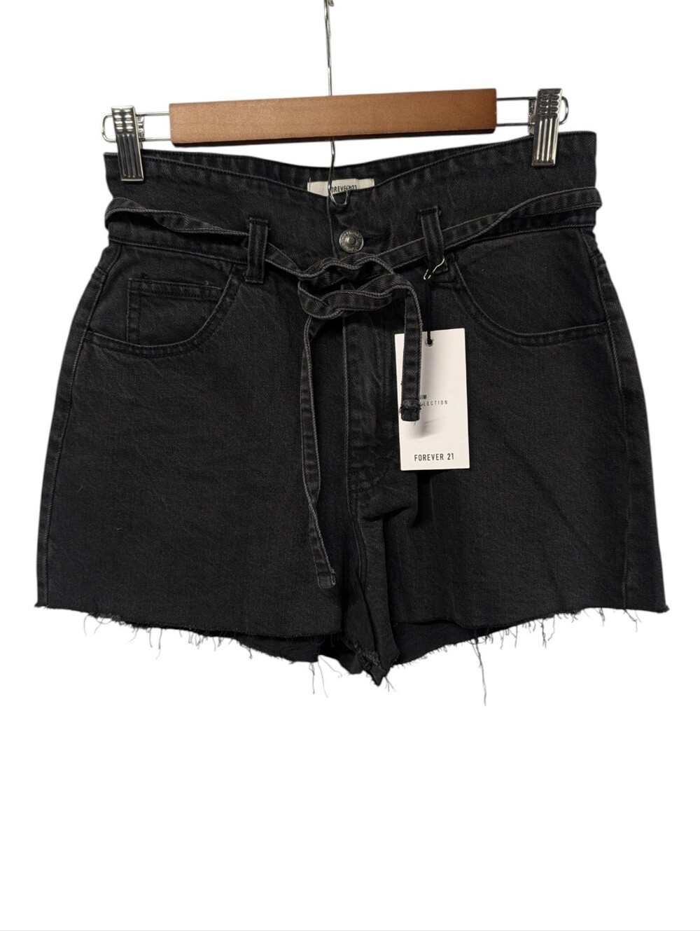 Forever 21 Black Washed Denim Paperbag Tie Belt Shorts Size 28 Frayed Hem NWT